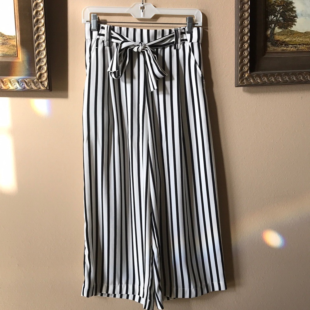 Zara Black & White Striped Wide Leg Pants w/ Bow